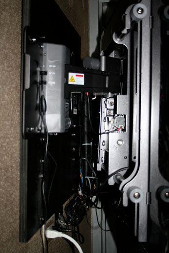 Illustration for article titled Samsung's Auto Wall Mount Priced and Undressed